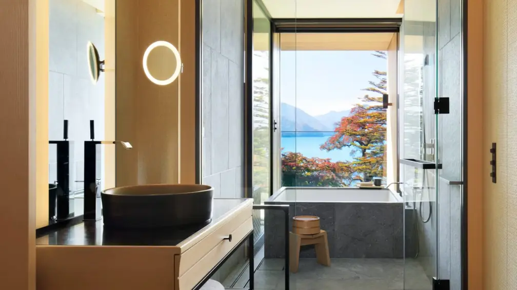 Yamanaka-ko Luxury Hotel